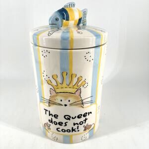 Cookie Jar Canister The Queen Does Not Cook! 2004 Linda Grayson by Roman, Inc